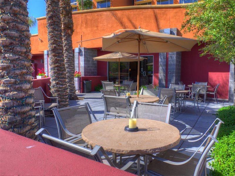 Holiday Inn Express & Suites Phoenix - Midtown, An Ihg Hotel Zewnętrze zdjęcie