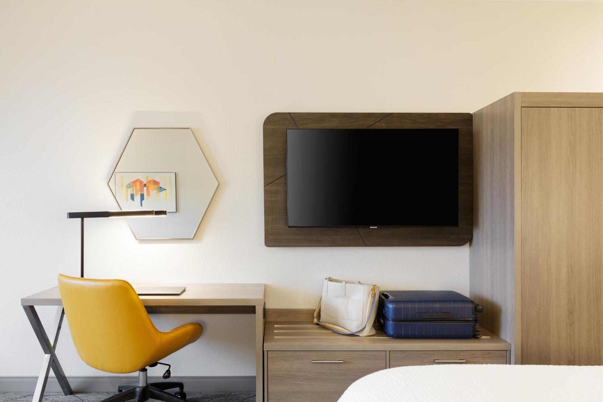 Holiday Inn Express & Suites Phoenix - Midtown, An Ihg Hotel Zewnętrze zdjęcie